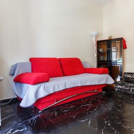 Peonios Apartment Атина Екстериор снимка