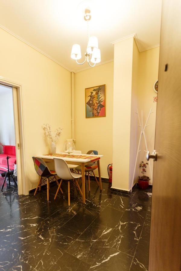 Peonios Apartment Атина Екстериор снимка